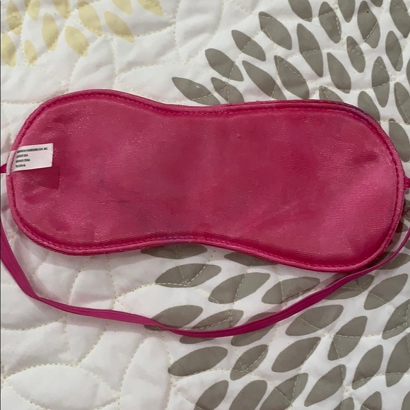 A princess eye mask - Picture 2 of 4